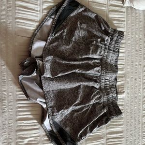 Lululemon Hotty Hot shorts 2”